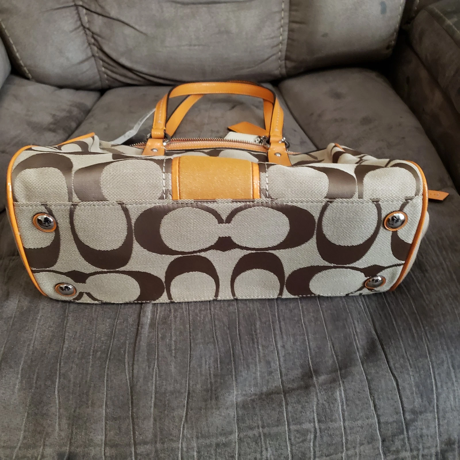 Borsa a mano Coach da donna SV KAKI ORANGE SPRICE F24364 NUOVA CON ETICHETTE $328