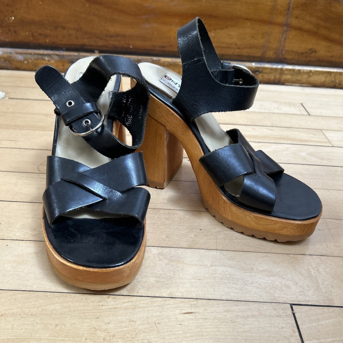 Vintage 90s Y2K On Your Feet Chinese Laundry Platform Heels  Vintage 90s y2k Chunky Wooden Platforms main image 0