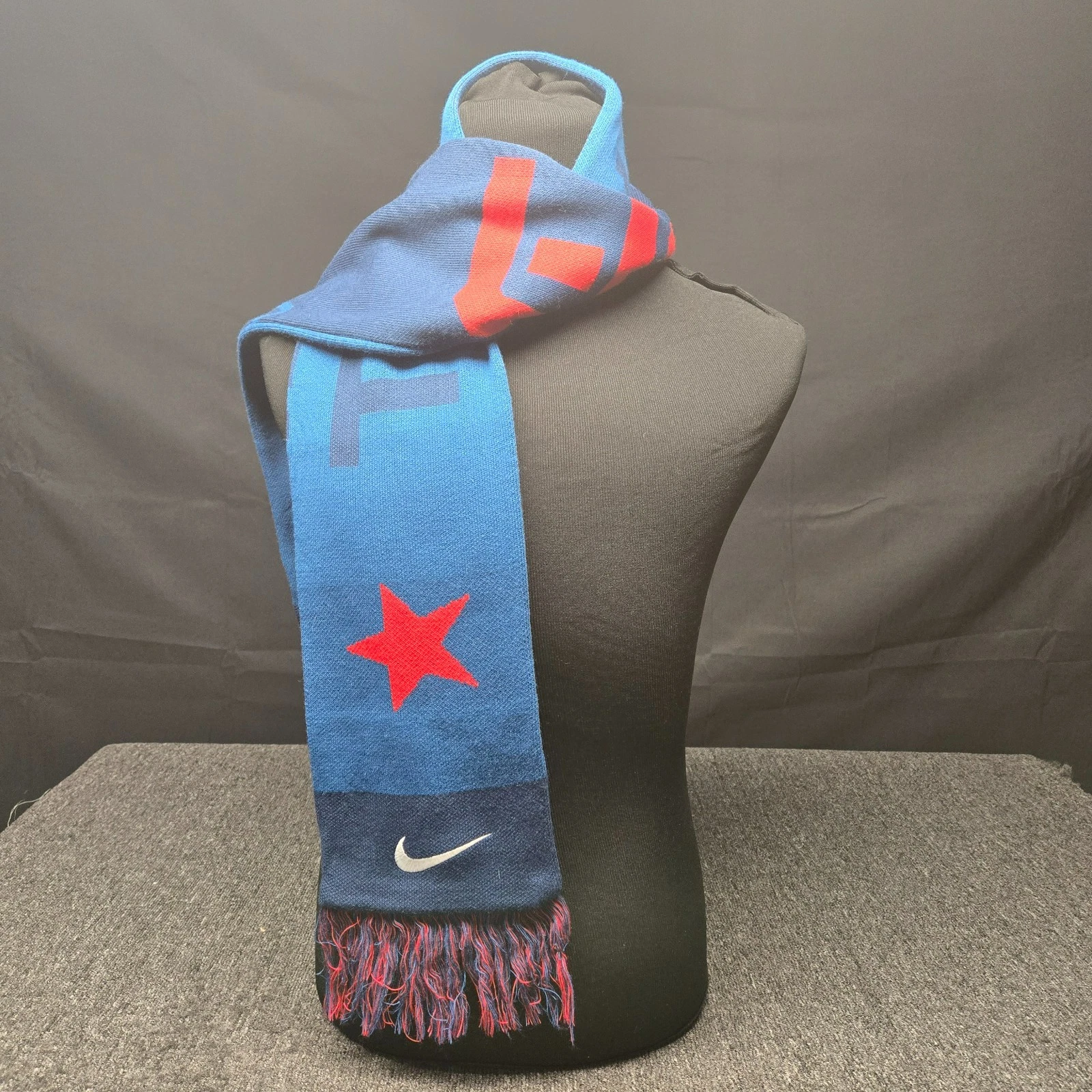 Nike Team USA Knit Scarf Unisex Blue Red White Eagle & Star Logos Winter Sports