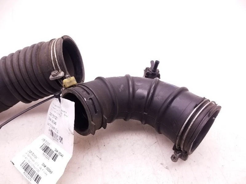 Toyota RAV4 2001 2,0 L 4 cilindros filtro de aire tubo resonador montaje Foto 2 de 4