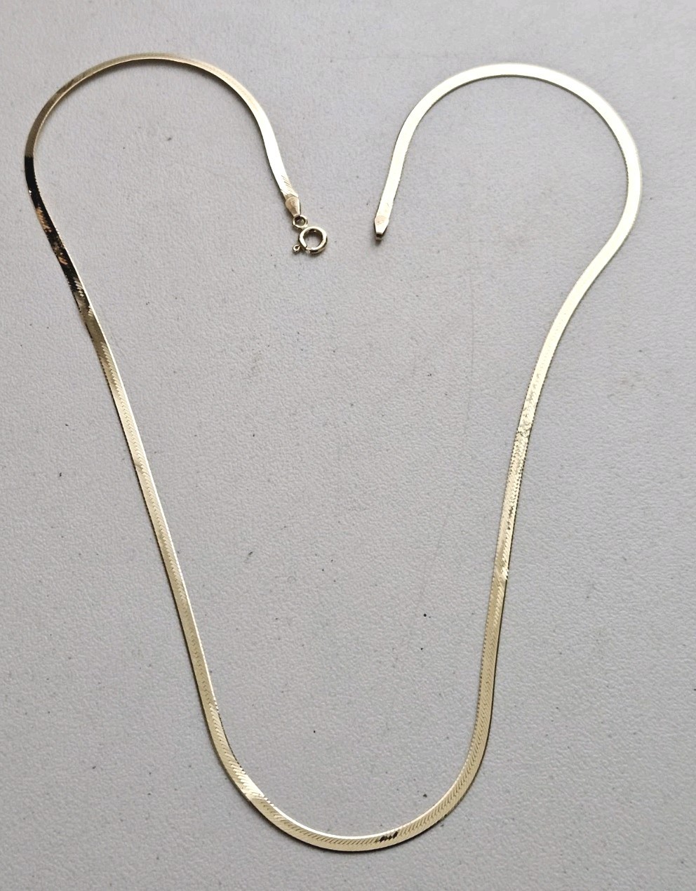 14K Gold Italy 3mm Herringbone Necklace 20
