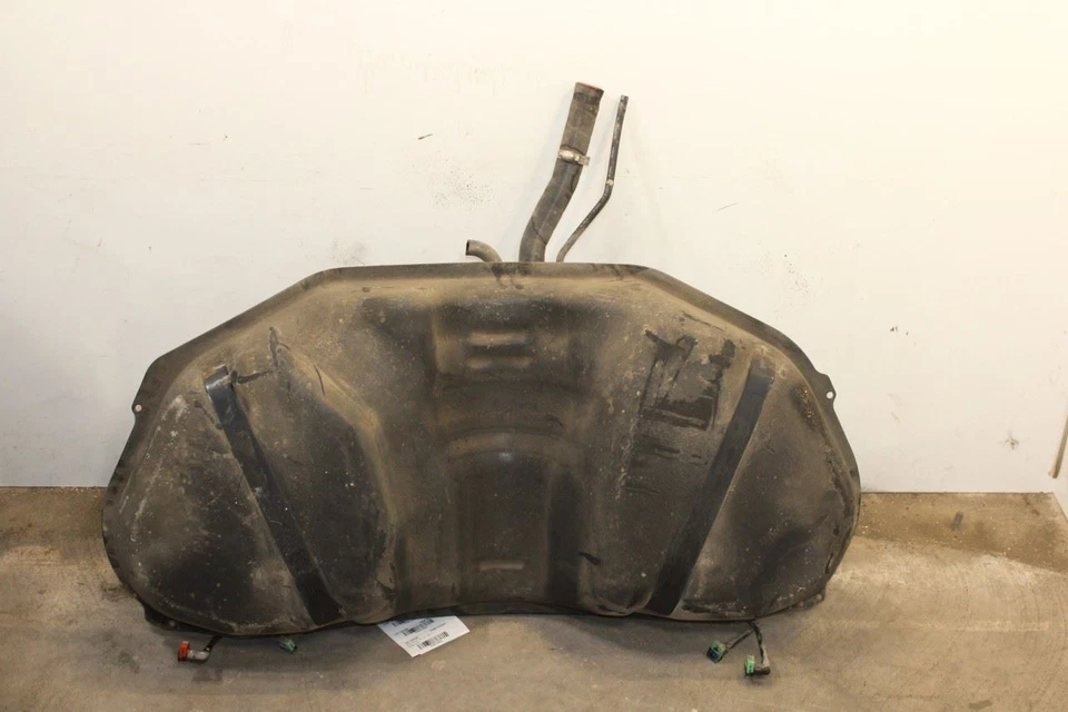 Subaru WRX Premium 2015-2021 tanque de gasolina de 2,0 L 15,9 galones estadounidenses 42012FJ041 OEM Foto 3 de 4