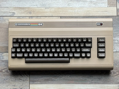Fully Refurbished Commodore 64 (NTSC)   Recapped, Tested, 30-Day Guarantee