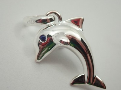 LINKS OF LONDON 925 STERLING SILVER DOLPHIN w/ BLUE SAPPHIRE EYES CHARM/PENDANT