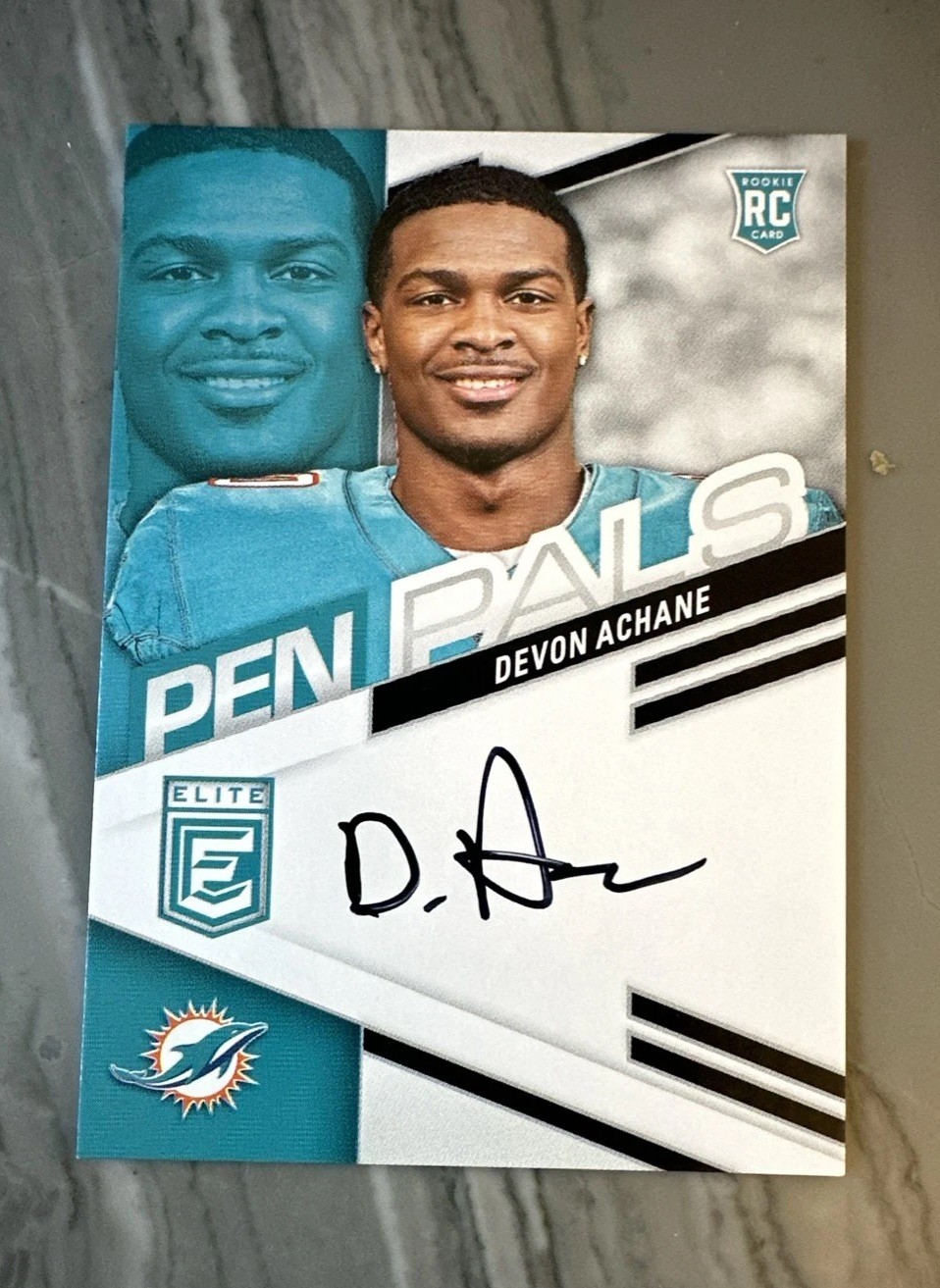 2023 Panini Donruss Elite Pen Pals De'Von Achane #PPDAC AU, RC Dolphins Rookie