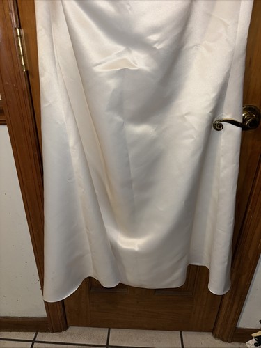 Abito da sposa taglia 16 avorio JS boutique look raso scollo a V davanti e dietro 60 L - Foto 5 di 16