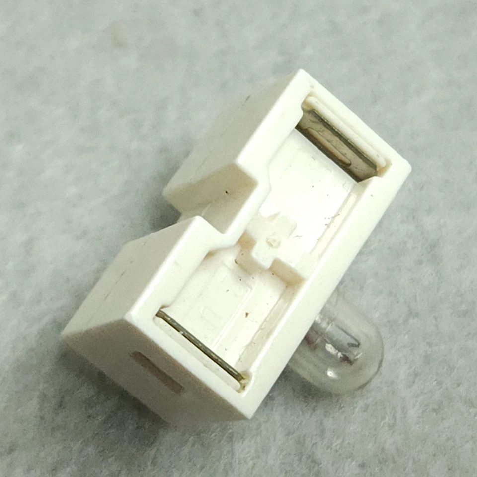 LEGO Part 6035c01 Electric Light Brick 1x2 with Lamp on Side 6034 6035 Foto 4 de 4