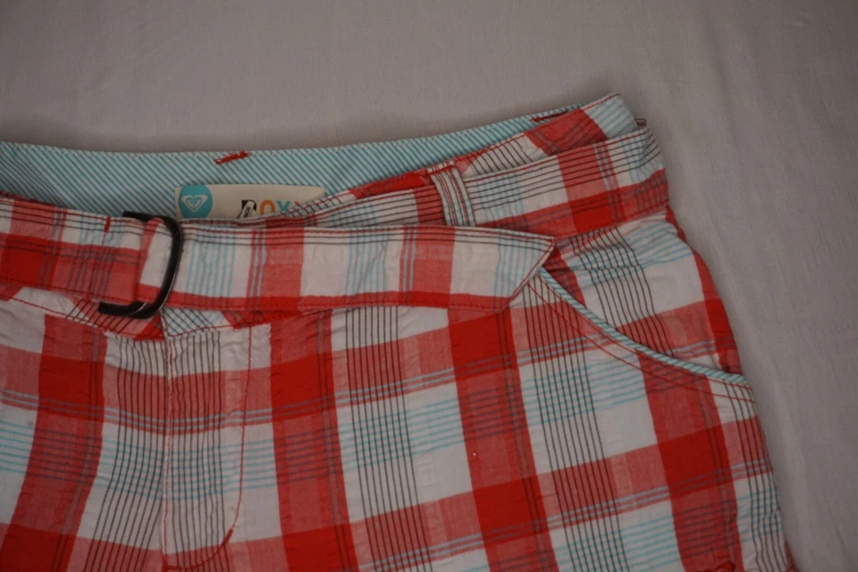 Pantalones Cortos Roxy Rojo Blanco y Azul Cuadros Tiro Medio Cinturón Algodón Talla 11 Nuevos Foto 2 de 4