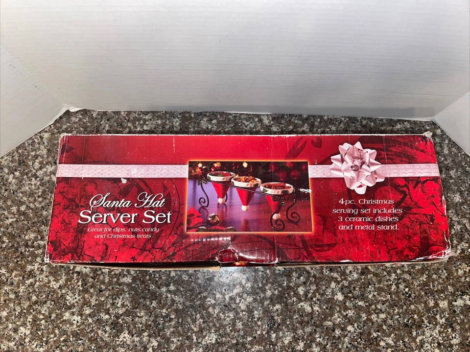 santa server set 4pcs; 3 Ceramic Dishes And Metal Stand In Original Box - Image 2 of 4