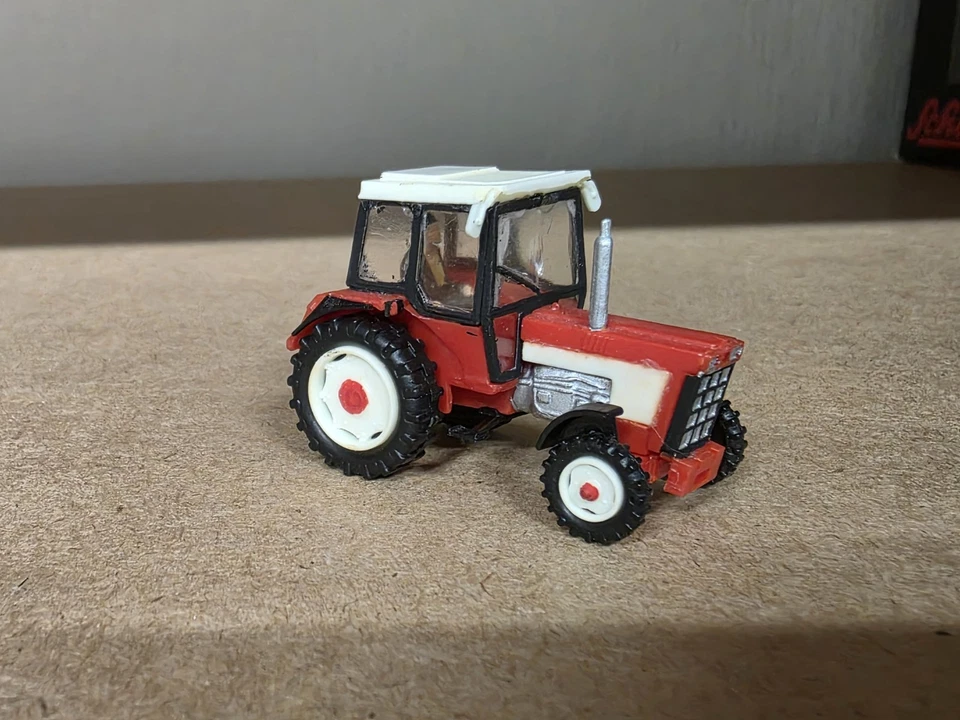 Preiser Nr. 950 IHC 844 H0 1:87 Traktor Modellbau - Bild 2 von 4