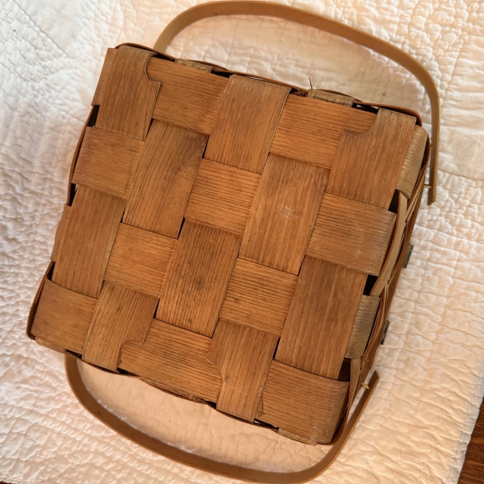 Cesta de picnic Doral Cigarette Village of Tobaccoville 13x13 vintage Cig Merch Foto 2 de 4