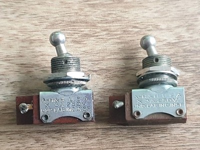 2 x Vinatge Arrow H&H 3A-250V Kugel Kippschalter UND.LAB.INC.INSP (NL-406)