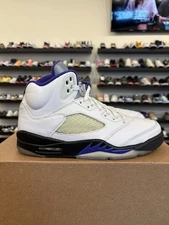Jordan 5 Concord 2022 Size 8.5 Pre-Owned DD0587-142 White Black Purple