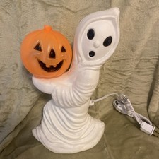 Vtg Blow Mold Ghost Holding A Pumpkin Jack O Lantern 13   
