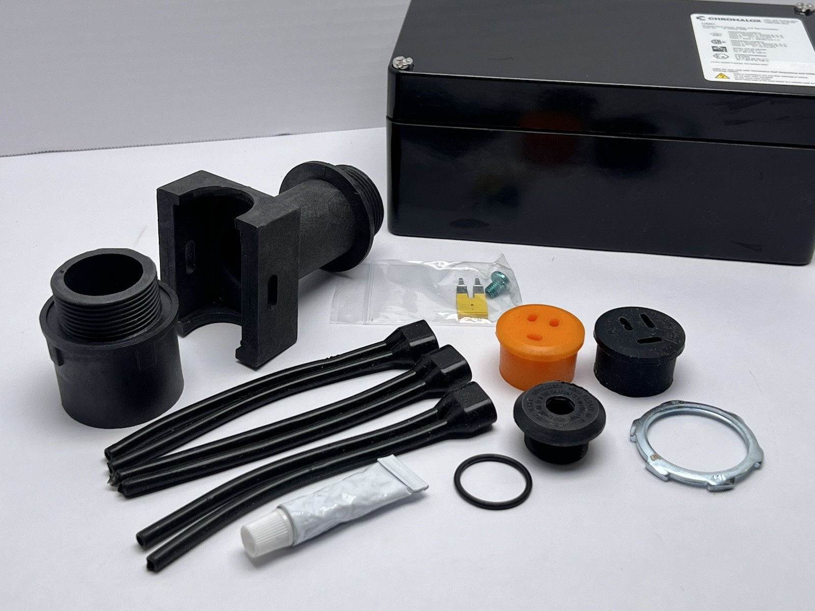 Chromalox UMC Multiple Power Connection Splice Tee Kit for Heat Trace Cables NEW