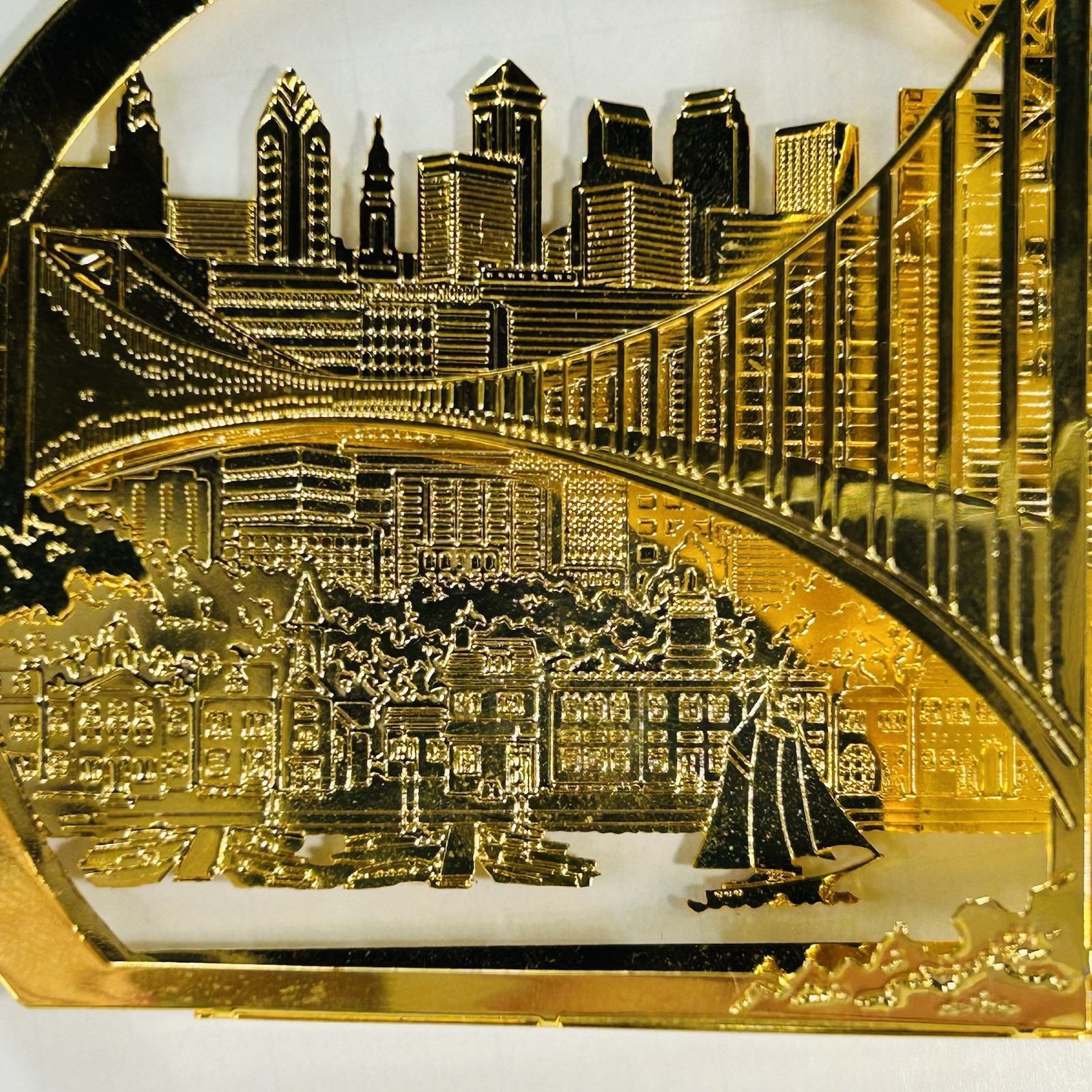 Strawbridge Clothier Philadelphia Ornament Gold Tone City Skyline Bridge Scene