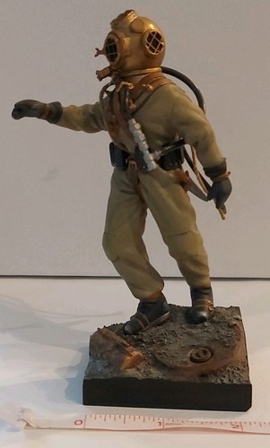 Verlinden 120mm WW2 salvage diver Kit # 1296 - Picture 3 of 24