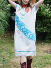 VTG Huipil White Cotton Turquoise Blue Embroidered Mexican Oaxacan Shift Dress