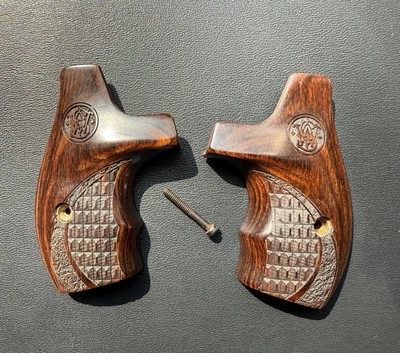 Altamont S&W J Round Boot Grip Super Walnut Crocback/Stipple with Laser Logo