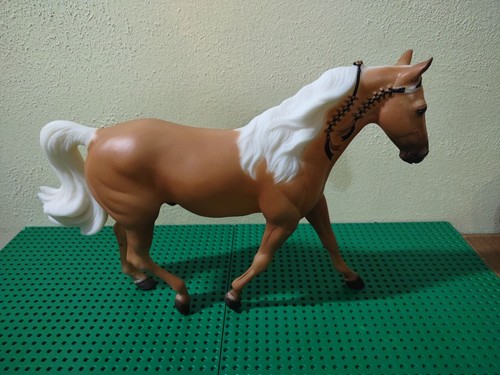 Breyer Reeves Traditional Southern Sunrise Missouri Fox Trotter Horse 1172 - Picture 3 of 4