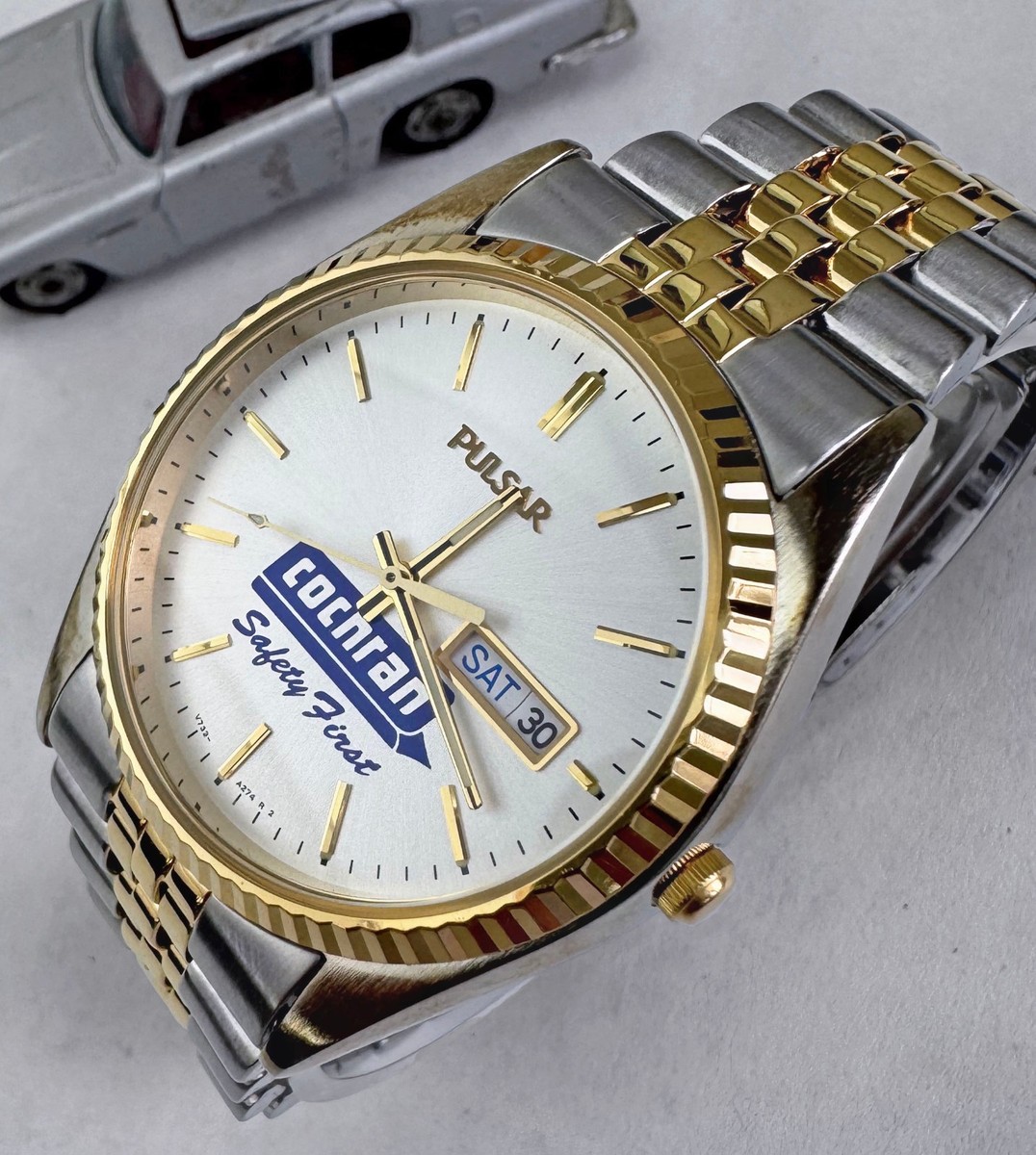 Pulsar V733-X066 Vintage 2005 Presidential Day Date Bracelet