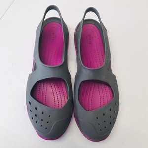 crocs pink and gray