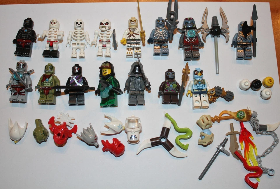LEGO MINIFIGUREN KONVOLUT - 15 Figuren/Helme/Köpfe  & Zubehör  - Meist NINJAGO