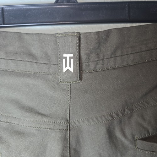 Nike Tiger Woods Collection Golfshorts Herren Größe 35 olivgrün Taschen - Bild 8 von 18
