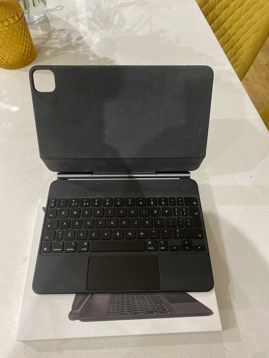 Ipad air 5th generation with magic keyboard and apple pen. 256GB