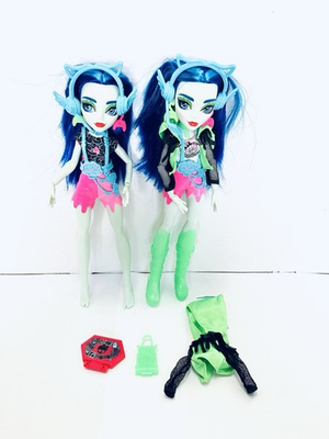 #ad Monster High Neon Frights Ghoulia Yelps Fashion Dolls Lot 2 Incomplete Read $20.30