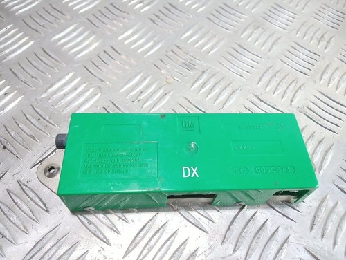 Opel Omega B1 1996 Steuergerät Antenne 90379275 UST70828