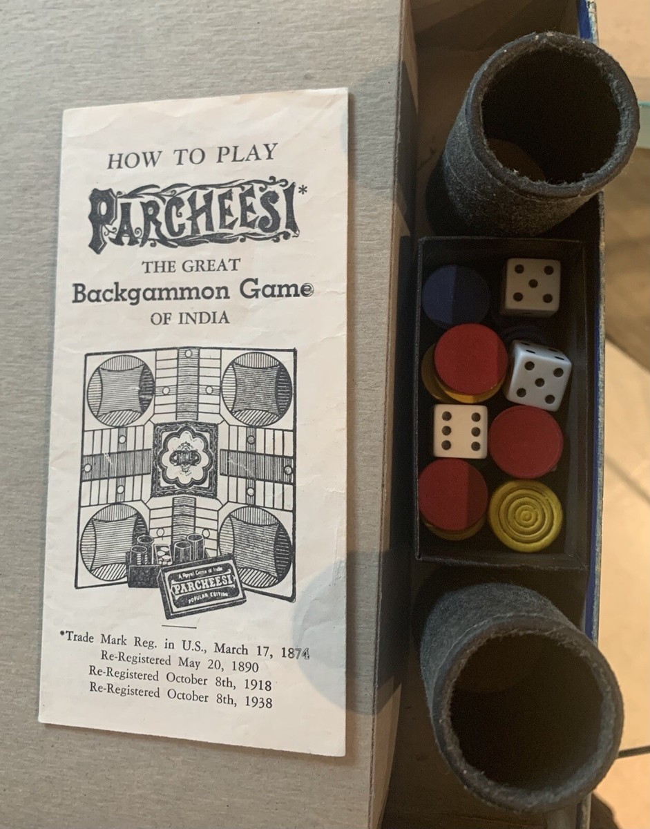 VINTAGE 1946 PARCHEESI BOARD GAME GAME Contents In Mint Condition