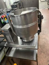 Used Groen TDB/7-40 Electric Tilting Stainless Steel Steam Kettle 40qt 208V 3Ph