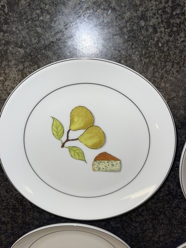 Crate and Barrell Nancy Green Set of Six(6) Fruit Frommage Dessert Plates w/ Box - Picture 14 of 17
