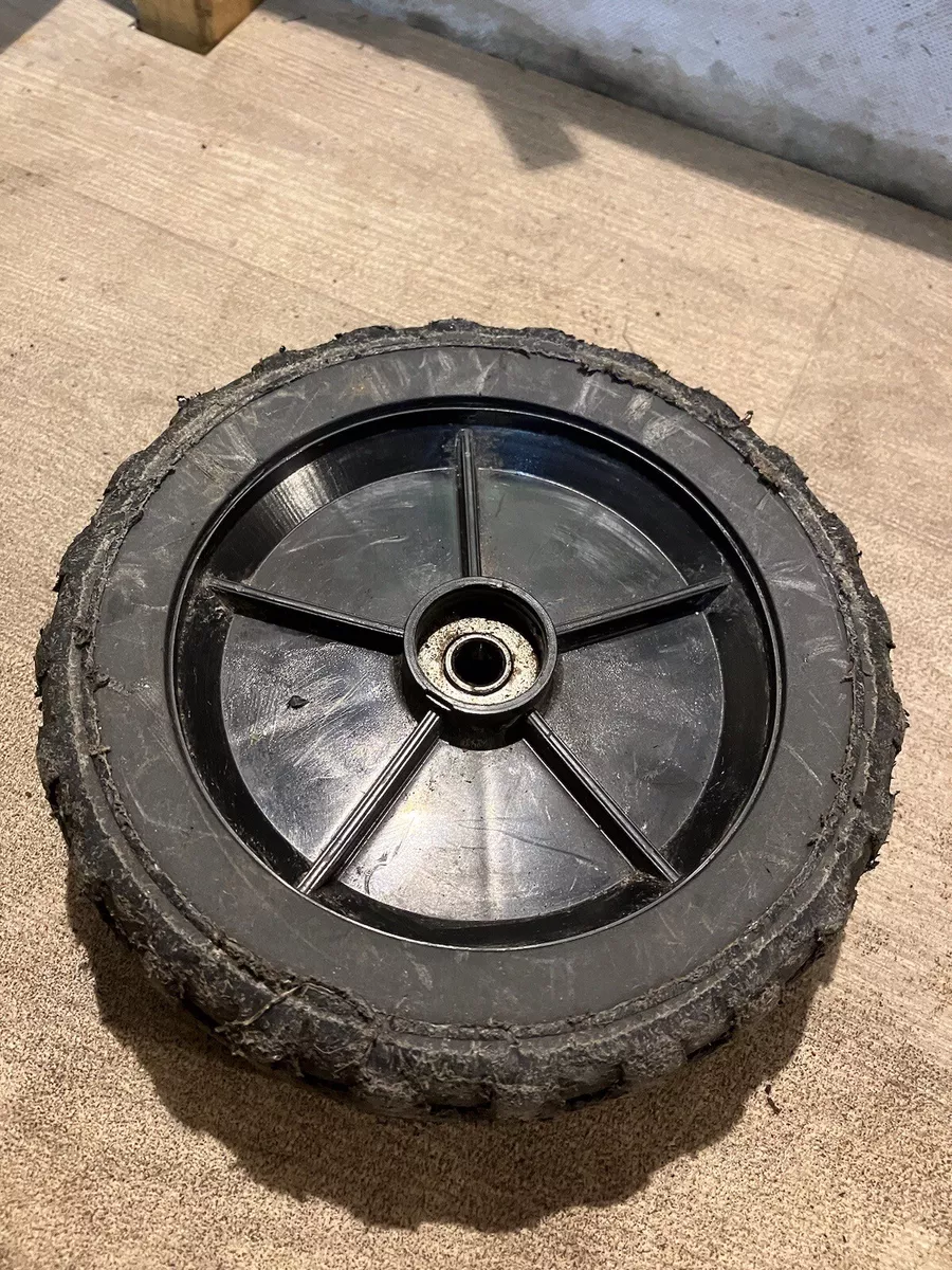 Rear Wheel Mountfield 460 PD ES Briggs Stratton Quantum Mower