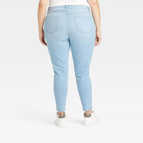 Universal Thread Mid-Rise Skinny Jeans Light Denim ~ NWT ~ Plus Size 18W - Picture 3 of 3