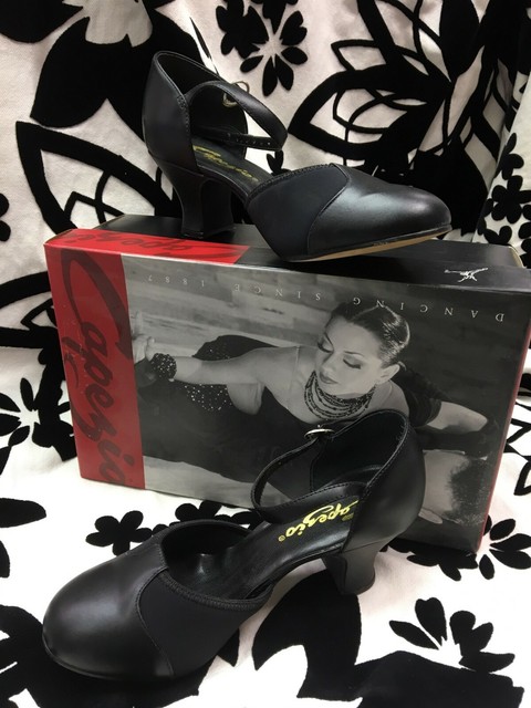 trickers stow acorn sale