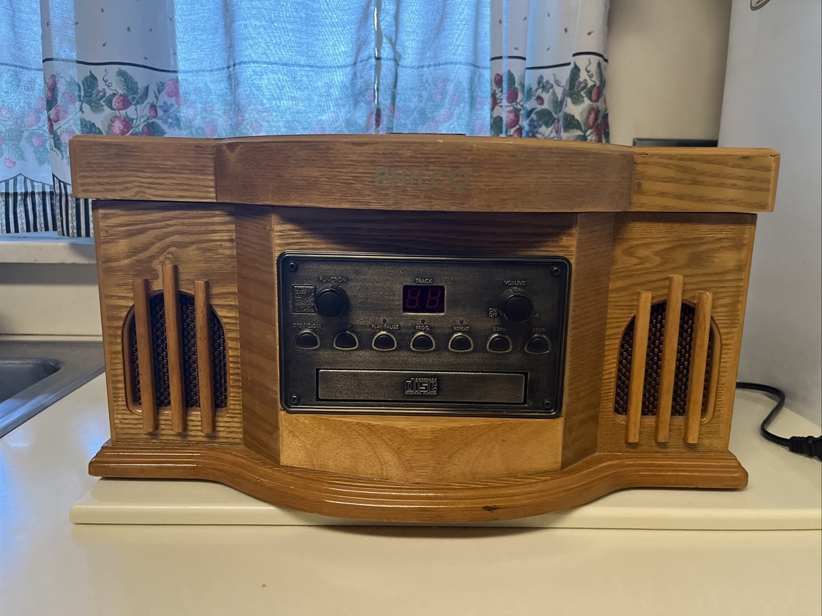 Philco Vintage Style Replica #841.205 Turntable,CD,Cassette Player 