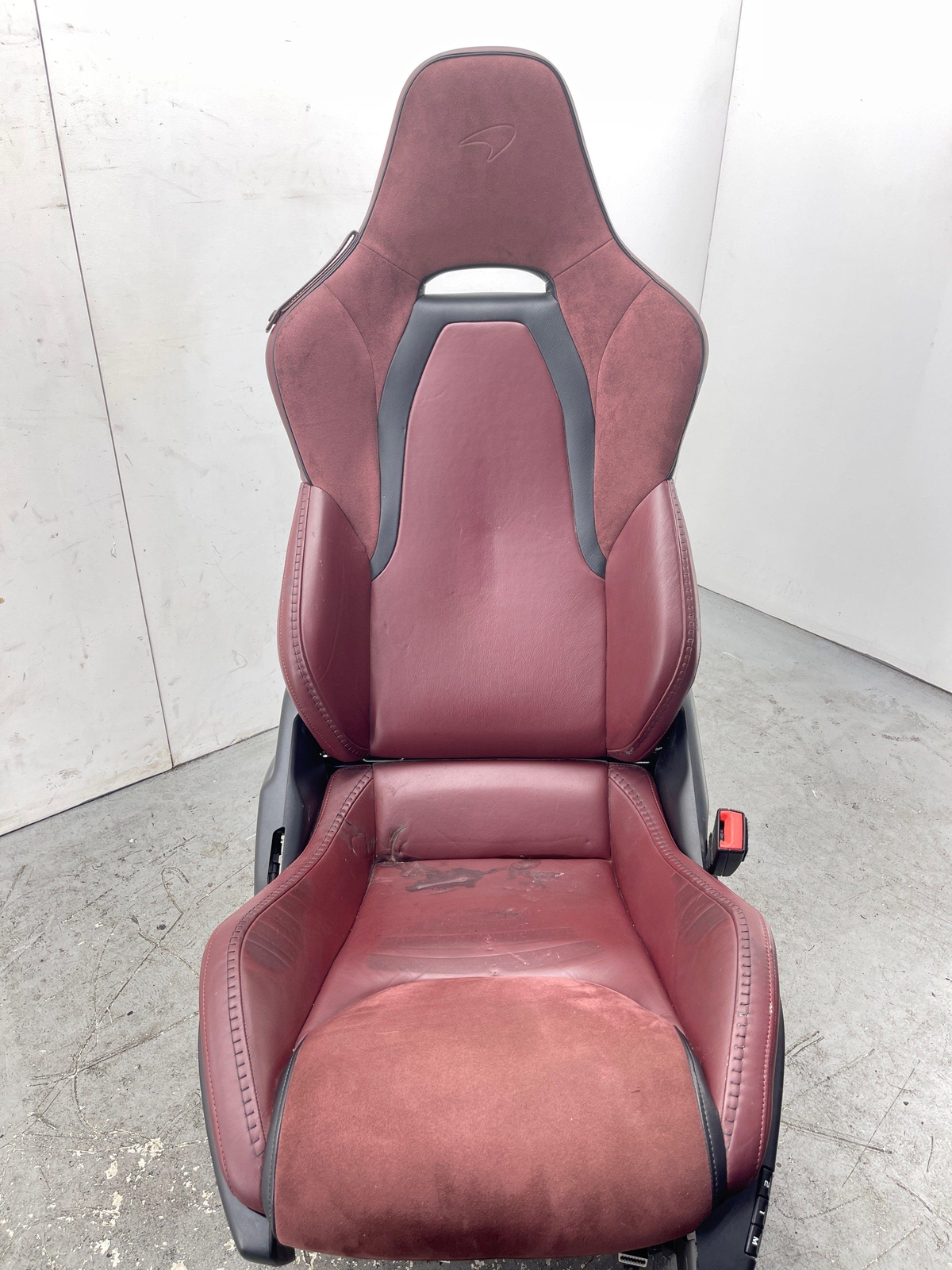 2020-2023 MCLAREN GT FRONT RIGHT SEAT BAROLO RED LEATHER/ALCANTARA OEM 2021 2022