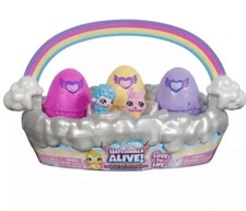 Hatchimals Spring Basket Mini Figures