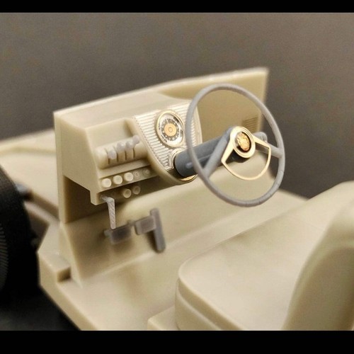 1948 Tucker Torpedo Resin Kit 1/25 by Red Wheel Models - Picture 5 of 7