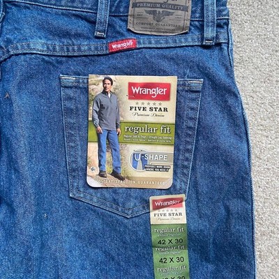 Wrangler mens regular fit denim jeans size 42 x 30 U-shape medium wash NEW