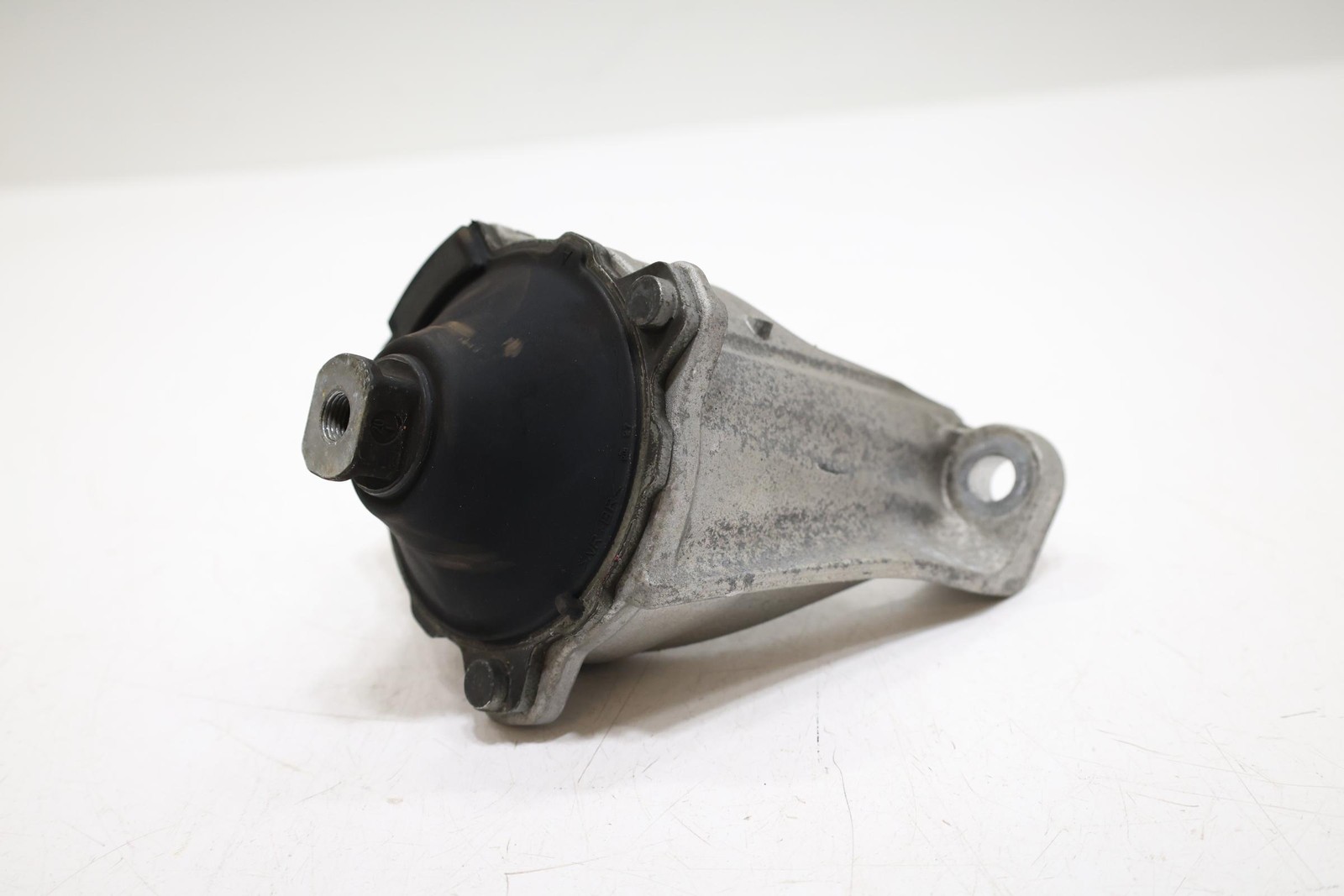 2018 - 2022 HONDA ACCORD 1.5L ENGINE FRAME RIGHT MOUNT SUPPORT BRACKET OEM