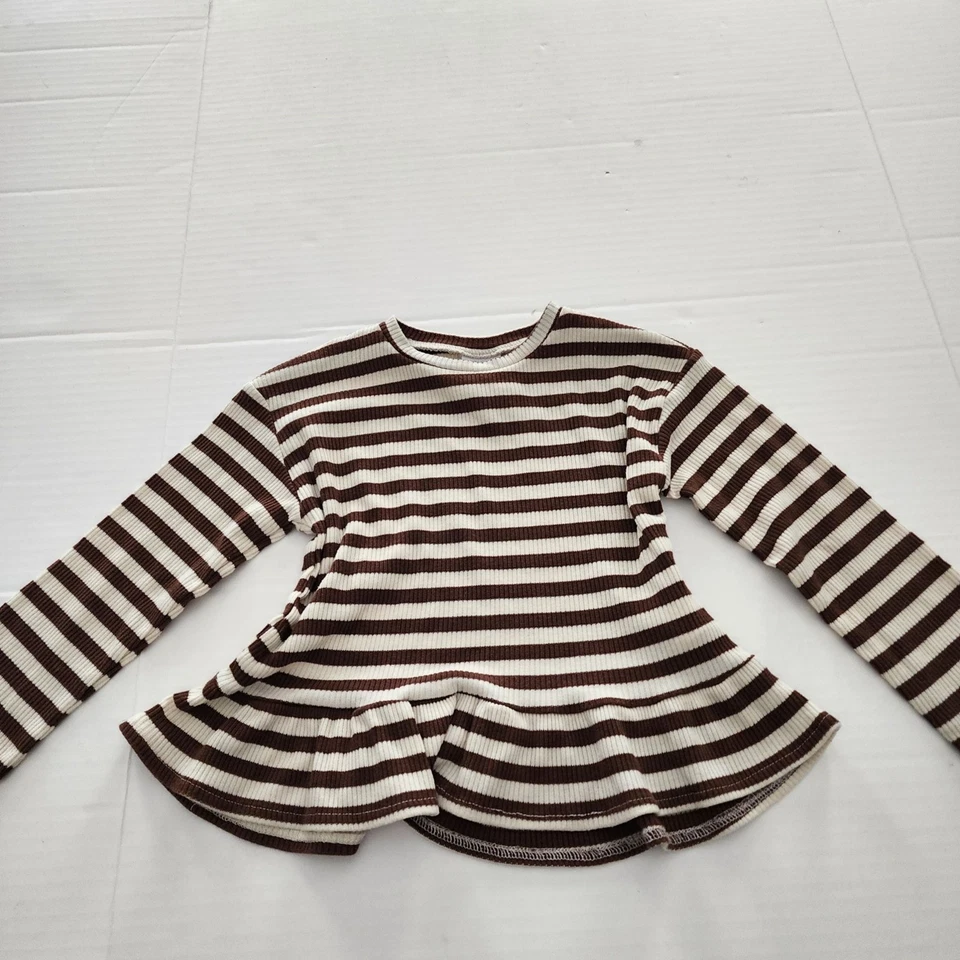 ZARA наряд девочки ясельного возраста sz 4 пеплум верхний расклешенный ноги брюки коричневые полоски - Изображение 2 из 4