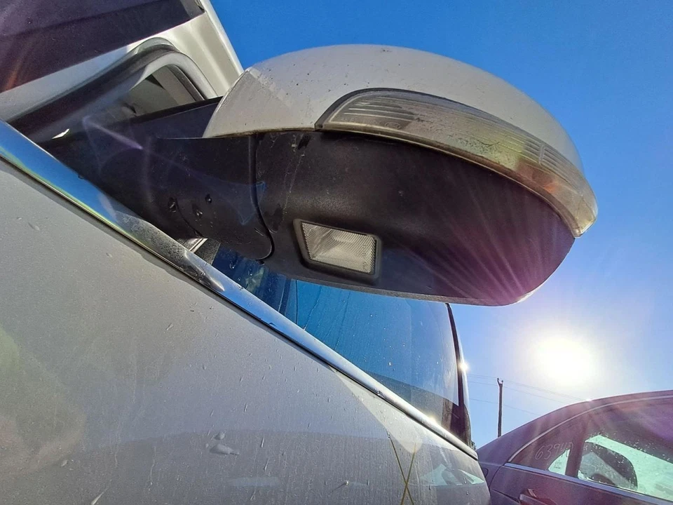 司机侧视镜加热进近灯适用于 15-18 C-MAX 2713803 — 第 2/3 张图片