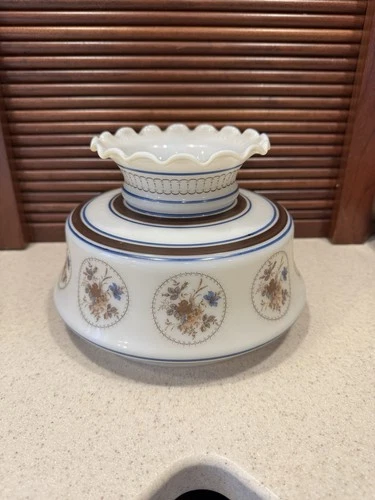 Vintage Quoizel Abigail Adam’s Milk glass Lampshade