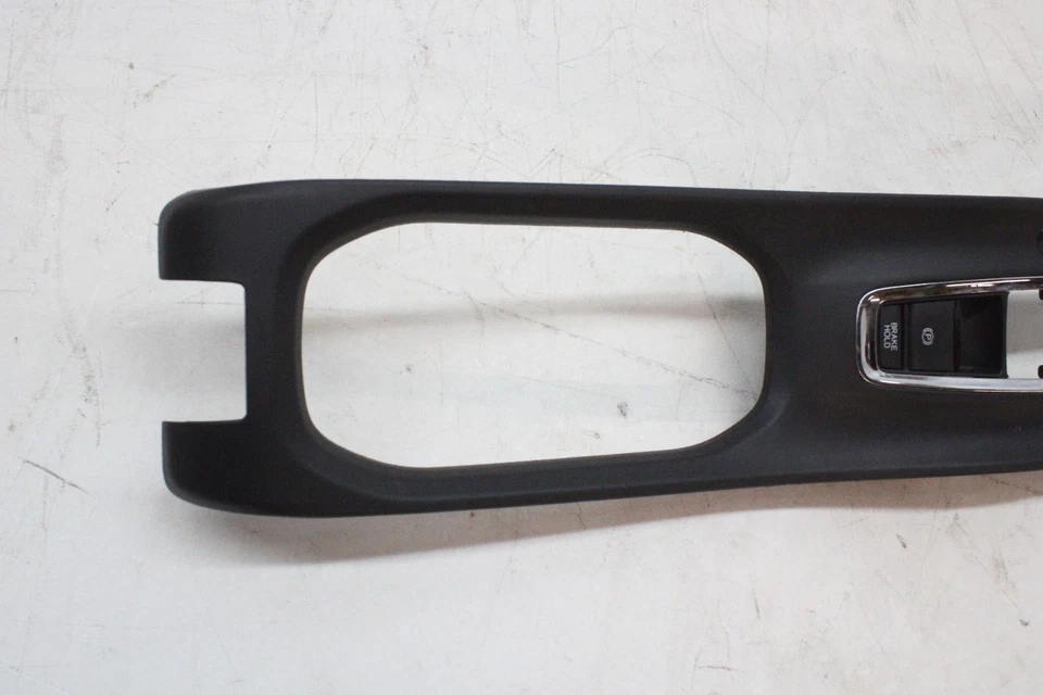 Honda HR-V 2017 consola central cambio bisel moldura OEM 16 17 18 19 20 21 22 Foto 2 de 4