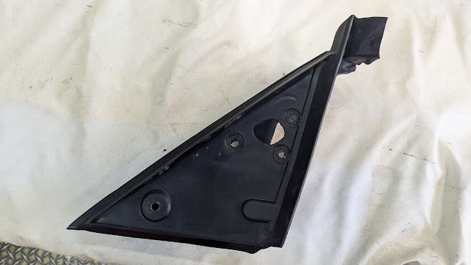 FERRARI 360 SPIDER PARTS RIGHT DOOR MIRROR SEAL GASKET 65226100 pre owned