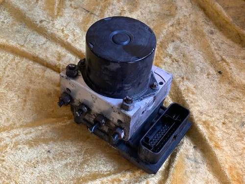 VW Fox ABS-Block Steuergerät Hydraulikblock 5Z0907379A / 5Z0614117B
