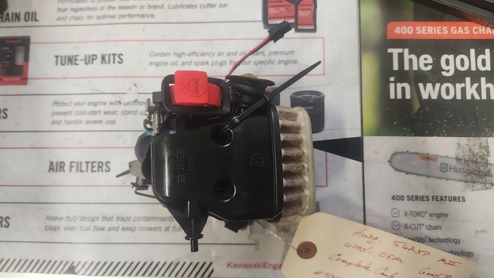 Husqvarna Chainsaw USED OEM 562XP M2 carb w/ air filter & primer asy # 546148201